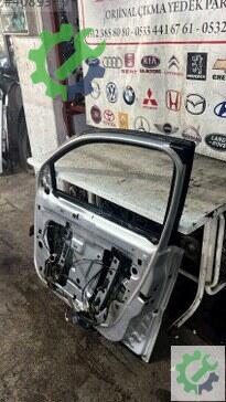 Renault Megane Sağ Ön Kapı 2004-2010 çıkma parça