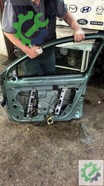 Renault Megane Sağ Ön Kapı 2004-2010 çıkma parça