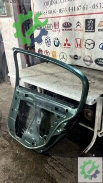 Renault Megane Sağ Arka Kapı 2004-2010 çıkma parça