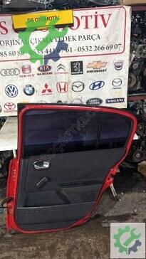 Renault Megane Sağ Arka Kapı 2004-2010 çıkma parça