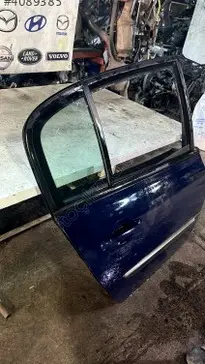 Renault Megane Sağ Arka Kapı 2004-2010 çıkma parça