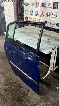 Renault Megane Sağ Arka Kapı 2004-2010 çıkma parça