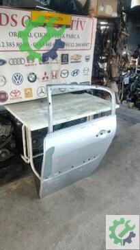 Renault Megane Sol Arka Kapı 2004-2010 çıkma parça