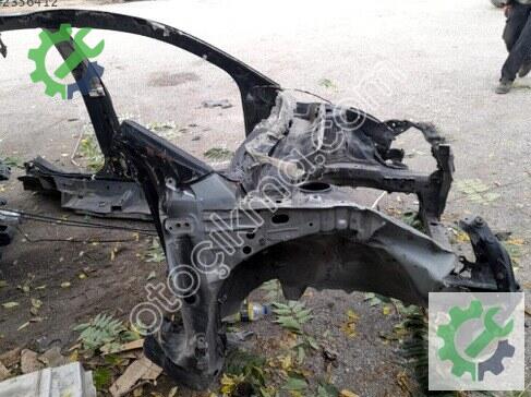 Toyota Avensis Sis Çerçevesi çıkma parça
