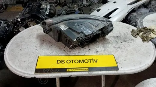Audi A6 Sağ Ön Far 2005-2008 çıkma parça