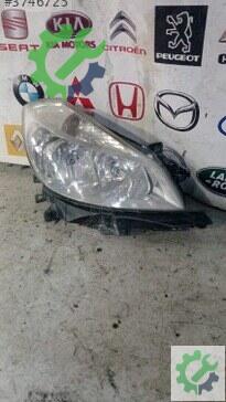 Renault Clio Sağ Ön Far 2005-2008 çıkma parça