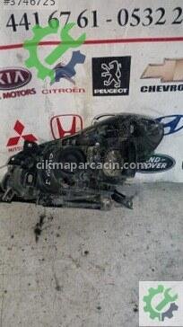 Renault Clio Sağ Ön Far 2005-2008 çıkma parça