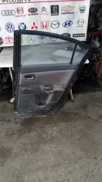Mazda 3 Sağ Arka Kapı 2005-2009 çıkma parça