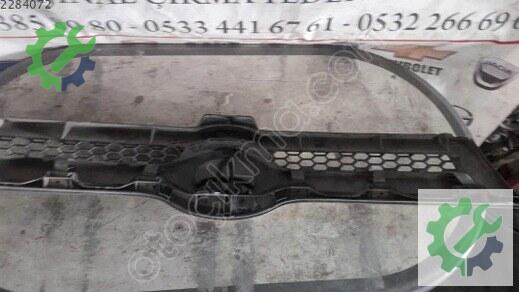Toyota Yaris Ön Panjur 2005-2009 çıkma parça