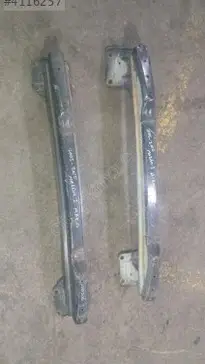 Mazda 3 Arka Tampon Demiri 2005-2010 çıkma parça