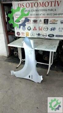 Suzuki Vitara Sol Ön Çamurluk 2005-2010 çıkma parça