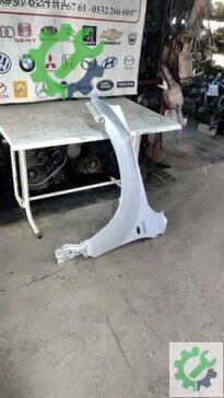 Suzuki Vitara Sol Ön Çamurluk 2005-2010 çıkma parça