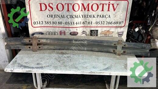 Chrysler 300 Ön Tampon Demiri 2005-2011 çıkma parça