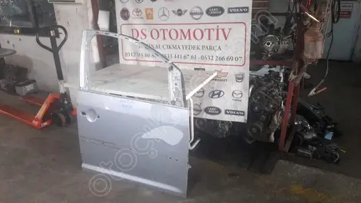 Volkswagen Caddy Sağ Ön Kapı 2005-2011 çıkma parça