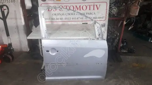 Volkswagen Caddy Sağ Ön Kapı 2005-2011 çıkma parça