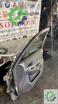 Hyundai Accent Sağ Ön Kapı çıkma parça