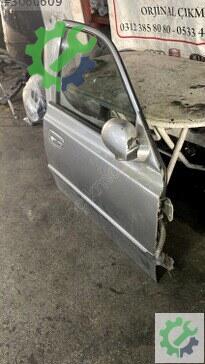 Hyundai Accent Sağ Ön Kapı çıkma parça