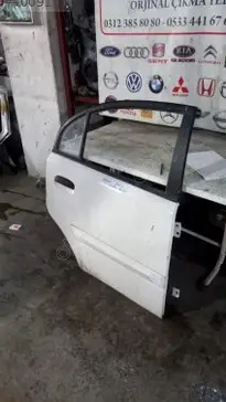 Kia Rio Sağ Arka Kapı 2006-2010 çıkma parça