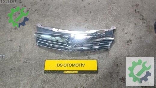 Opel Astra Ön Panjur 2006-2010 çıkma parça