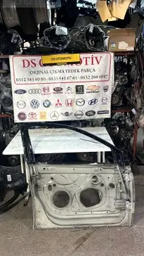 Volkswagen Jetta Sağ Ön Kapı 2006-2010 çıkma parça