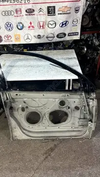 Volkswagen Jetta Sağ Ön Kapı 2006-2010 çıkma parça