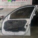 2006 BMW 3 Serisi Sağ Ön Kapı Çıkma Parça Ankara
