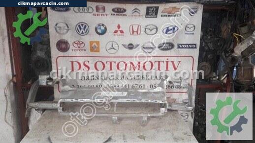 Ford Tourneo Connect Tampon Demiri çıkma parça