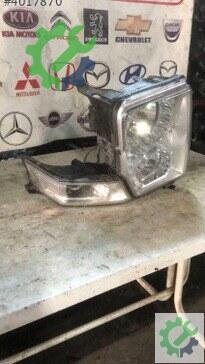 Jeep Commander Sağ Ön Far 2006-2011 çıkma parça