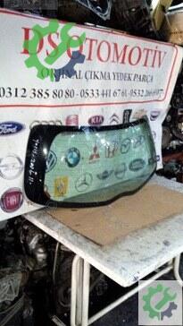 Toyota Yaris Arka Cam 2006-2011 çıkma parça