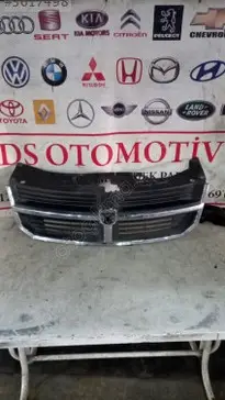 Dodge Avenger Ön Panjur çıkma parça