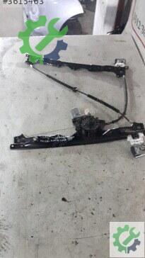 Jeep Grand Cherokee Sağ Ön Cam Krikosu çıkma parça