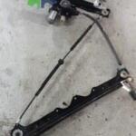 2007-2010 JEEP GRAND CHEROKE SAĞ ÖN CAM KRİKOSU