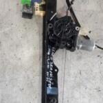 2007-2010 JEEP GRAND CHEROKEE SOL ÖN CAM KRİKOSU