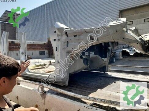 Nissan Navara Ara Bölme 2007-2011 çıkma parça