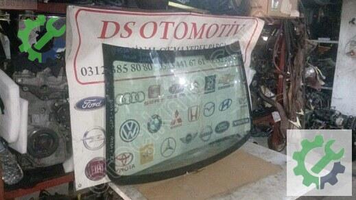 Volkswagen Passat Arka Cam 2007-2011 çıkma parça
