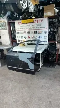Volkswagen Passat Sol Ön Kapı 2007-2011 çıkma parça
