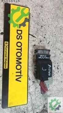 Opel Astra Sigorta Kutusu 2007-2012 çıkma parça