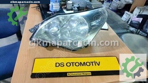 Toyota Corolla Sol Ön Far çıkma parça