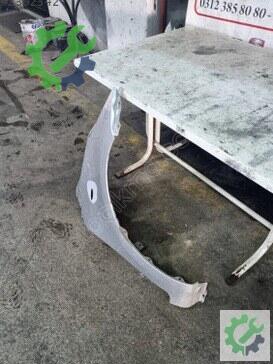 Toyota Yaris Sağ Ön Çamurluk 2007-2012 çıkma parça