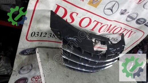 Chrysler Town Country Ön Panjur 2008-2010 çıkma parça