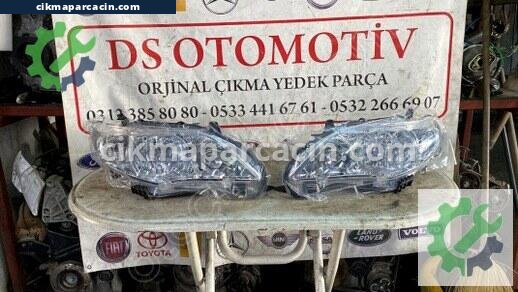 Toyota Corolla Ön Far çıkma parça