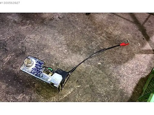 Ford Connect Sol Ön Kapı Kilidi çıkma parça