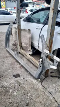 Isuzu D-Max Stop Sacı 2008-2011 çıkma parça