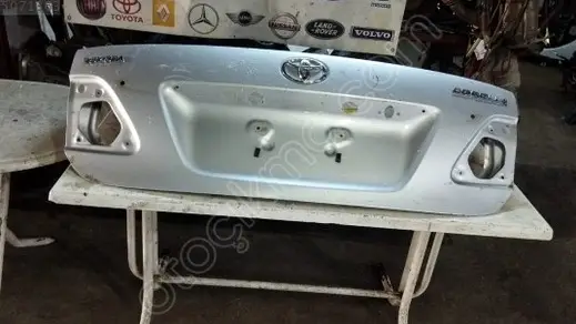 Toyota Corolla Bagaj Kapağı çıkma parça