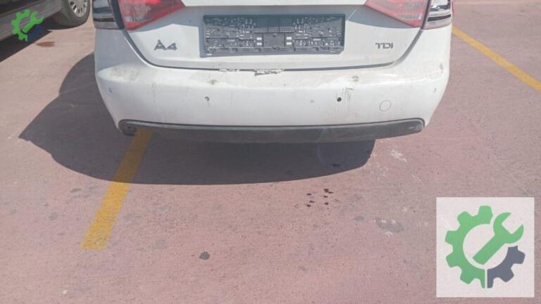 Audi A4 Arka Tampon çıkma parça