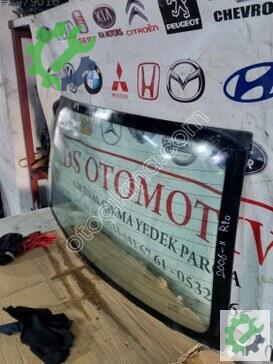 Kia Rio Arka Cam 2008-2012 çıkma parça