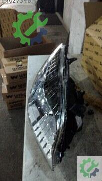 Renault Megane Sağ Ön Far 2008-2012 çıkma parça