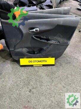 Toyota Corolla Kapı Döşemesi 2008-2012 çıkma parça