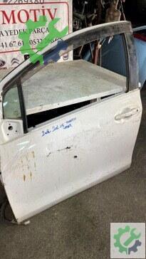 Toyota Yaris Sol Ön Kapı 2008-2015 çıkma parça