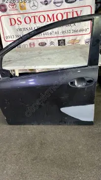 Toyota Yaris Sol Ön Kapı 2008-2015 çıkma parça